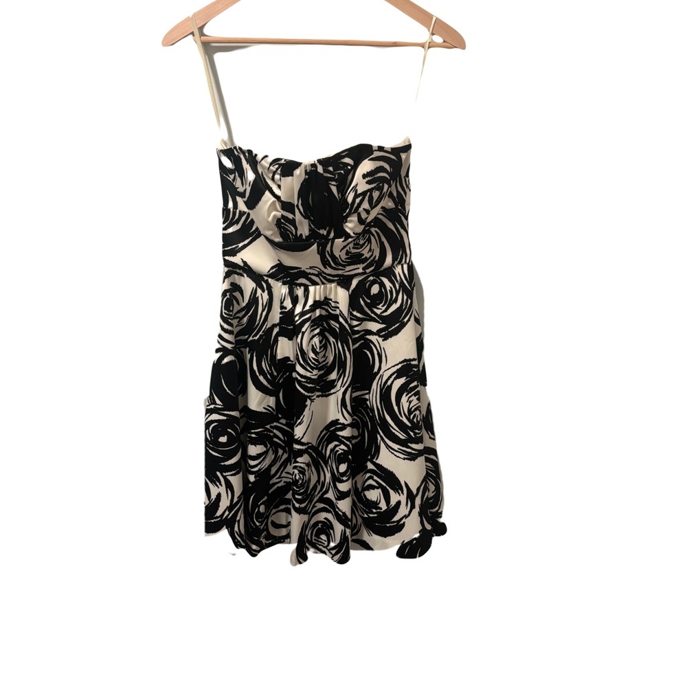White House Black Market Strapless Black and White Dress